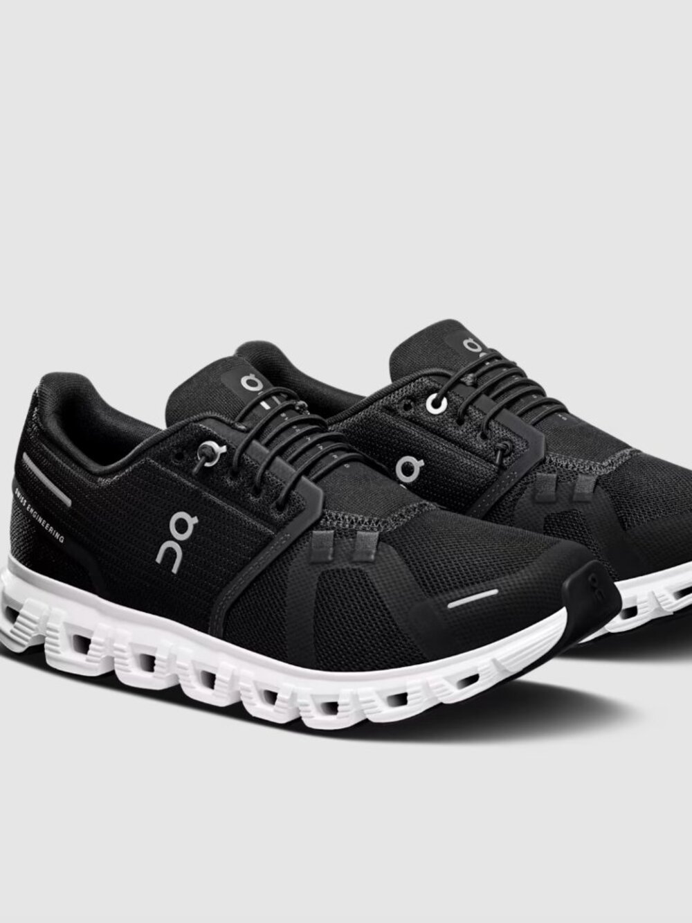 On Cloud Women's Cloud 6 Sneakers in Black & White
